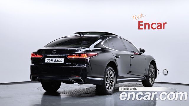 Lexus LS LS500 3.5 Platinum AWD - фото 1