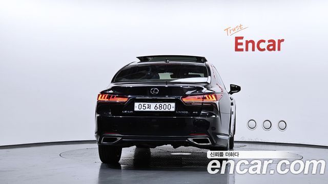 Lexus LS LS500 3.5 Platinum AWD - фото 3