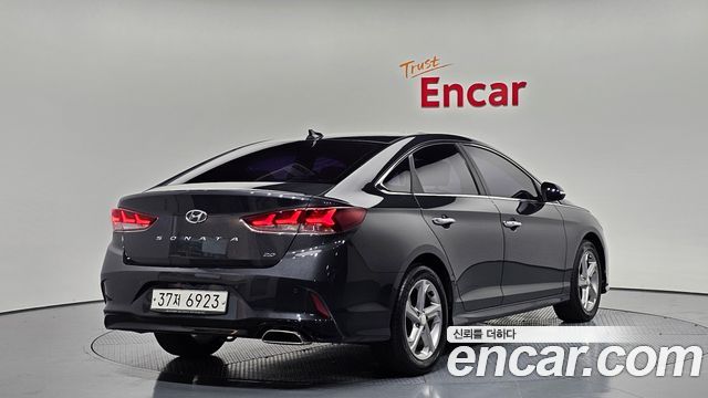 Hyundai Sonata 2.0 Smart Spicial - фото 1