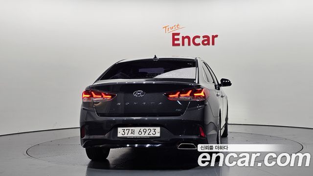 Hyundai Sonata 2.0 Smart Spicial - фото 3