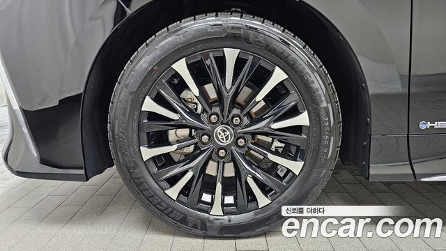 Toyota Alphard 4-го поколения 2.5 HEV Executive AWD - фото 4