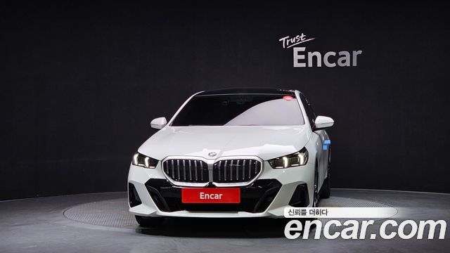 BMW 5-Series G60 520i M Sport - фото 2