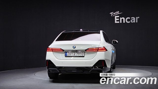 BMW 5-Series G60 520i M Sport - фото 3