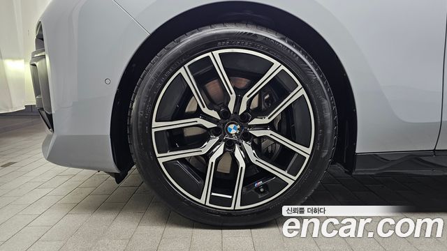 BMW 7-Series G70 740i xDrive M Sport Limited - фото 4
