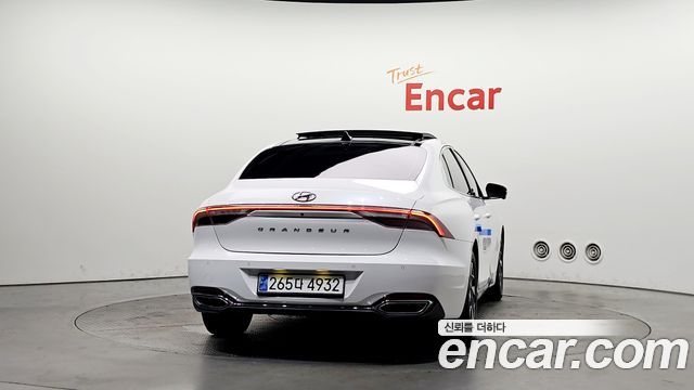 Hyundai Grandeur Новый IG, гибрид Exclusive - фото 3