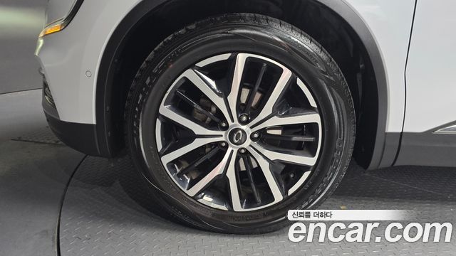 Renault Samsung QM6 Новый 2.0 LPe RE Signature 2WD - фото 3