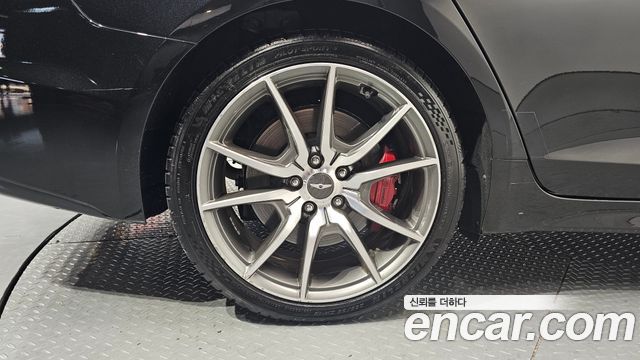 Genesis G70 2.0T AWD Sport Package - фото 4