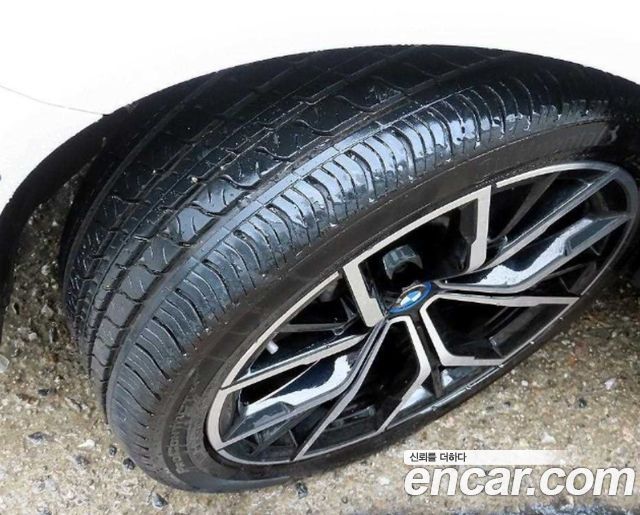 BMW 5-Series G30 530e M Sport - фото 4