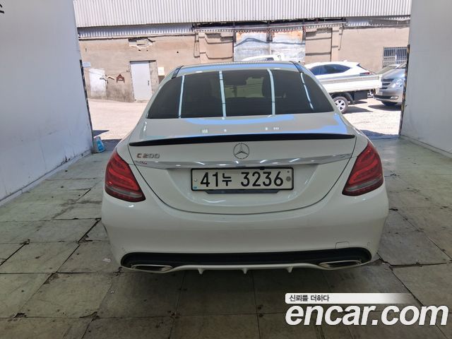 Mercedes-Benz C-Class W205 C200 Avantgarde - фото 3