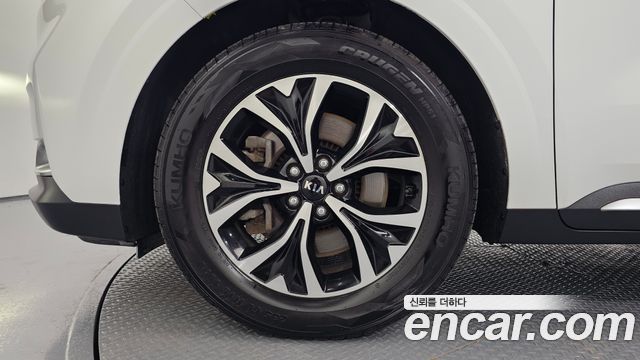 Kia Carnival 4-го поколения 9-Seater Noblesse - фото 4