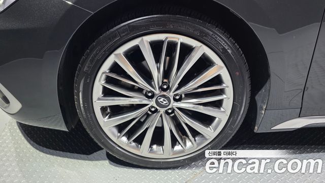 Hyundai Grandeur IG 3.0 Exclusive Special - фото 3