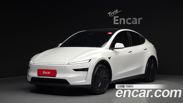Tesla Model Y RWD - фото 0