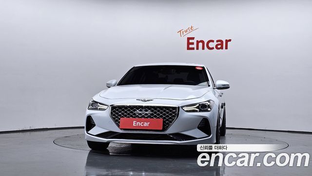 Genesis G70 2.0T Elite - фото 2