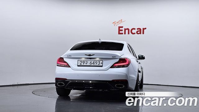 Genesis G70 2.0T Elite - фото 3