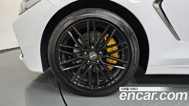 Genesis G70 2.0T Elite - фото 4