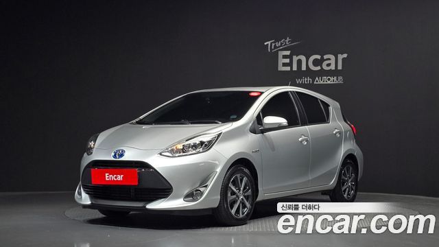 Toyota Prius 1.5 - фото 0