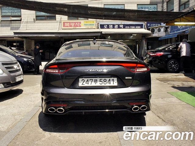 Kia Stinger 2.5 AWD Platinum - фото 2