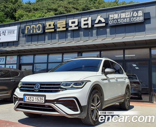 Volkswagen Tiguan 2.0 TSI Prestige - фото 0