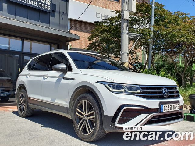 Volkswagen Tiguan 2.0 TSI Prestige - фото 3