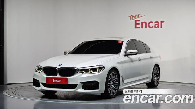 BMW 5-Series G30 520d M Sport Package Plus - фото 0