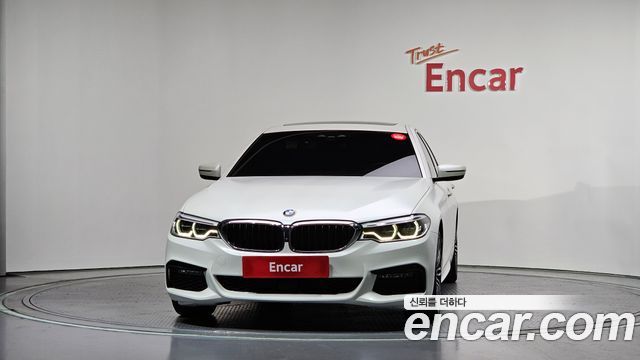 BMW 5-Series G30 520d M Sport Package Plus - фото 2