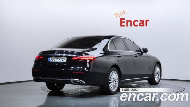 Mercedes-Benz E-Class W213 E250 Exclusive - фото 1