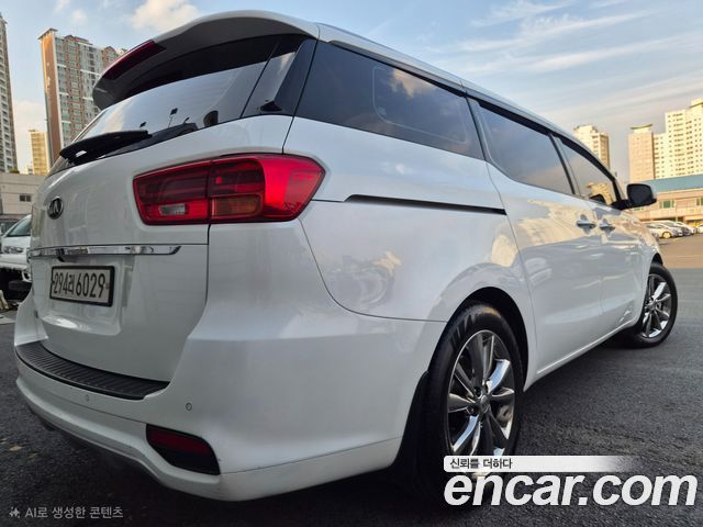 Kia Carnival Новый 9-Seater Noblesse Special - фото 3