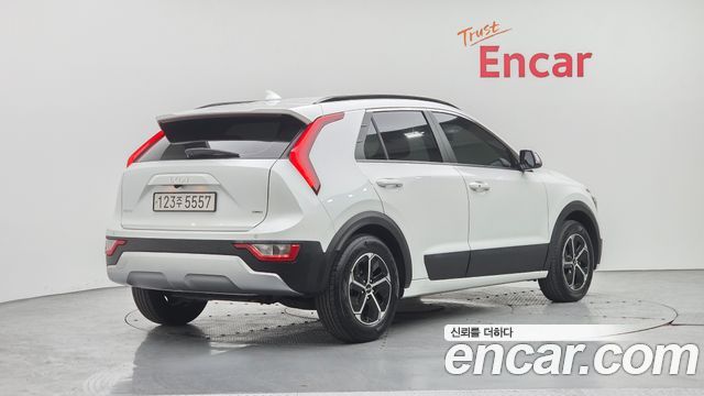 Kia Niro Совершенно новый Prestige - фото 1