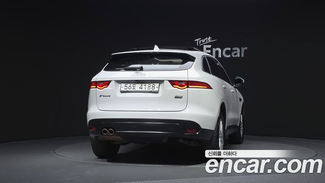 Jaguar F-PACE 20d Prestige - фото 3