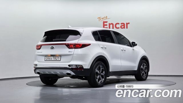 Kia Sportage Diesel 1.6 4WD Trendy - фото 1