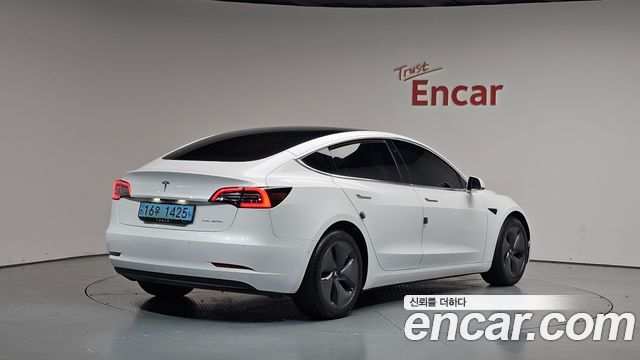 Tesla Model 3 Long Range AWD - фото 1