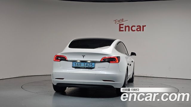 Tesla Model 3 Long Range AWD - фото 3