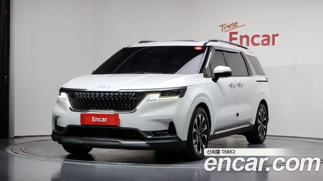 Kia Carnival 4-го поколения 9-Seater Signature - фото 0