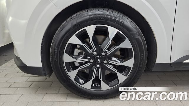 Kia Carnival 4-го поколения 9-Seater Signature - фото 4