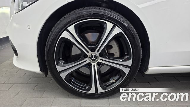 Mercedes-Benz C-Class W206 C300 4MATIC Avantgarde - фото 4
