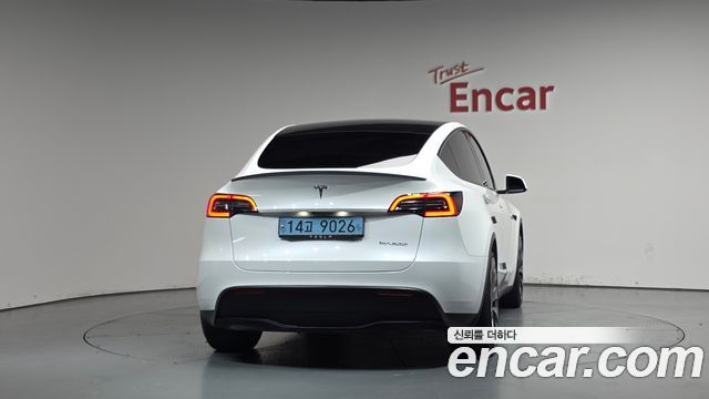 Tesla Model Y Performance AWD - фото 3