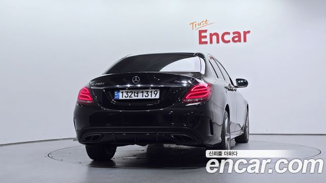 Mercedes-Benz C-Class W205 C250 d 4MATIC - фото 3