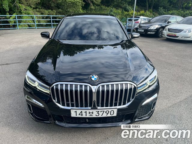 BMW 7-Series G11 740Li xDrive M Sport Package - фото 0