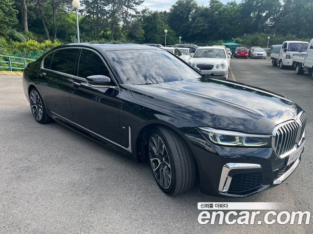 BMW 7-Series G11 740Li xDrive M Sport Package - фото 1