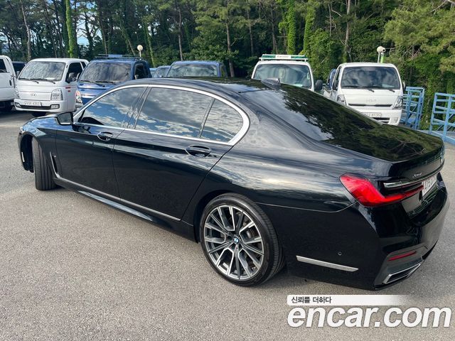 BMW 7-Series G11 740Li xDrive M Sport Package - фото 4