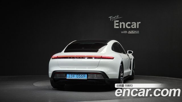 Porsche Taycan 4S - фото 3