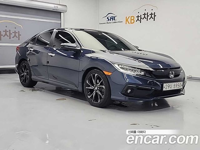 Honda Civic 1.5 10th - фото 1