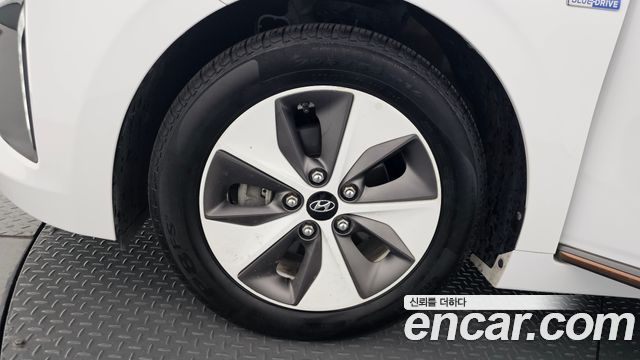 Hyundai Ioniq Q - фото 4