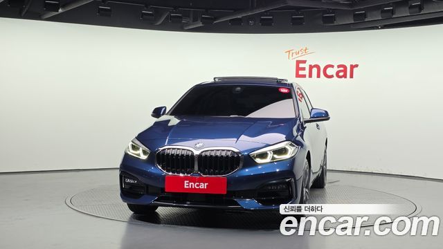 BMW 1-Series F40 120i Sports - фото 2
