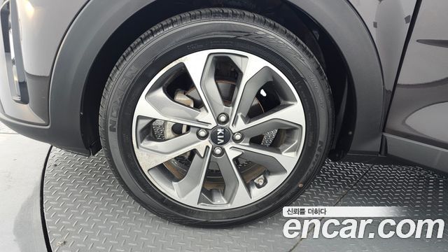 Kia Stonic 1.4 Deluxe - фото 4