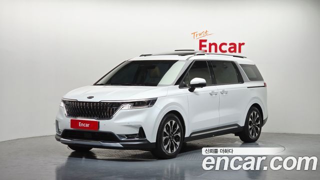 Kia Carnival 4-го поколения 9-Seater Signature - фото 0