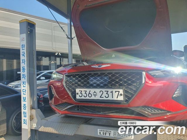 Genesis G70 2.0T AWD Sport Package - фото 0
