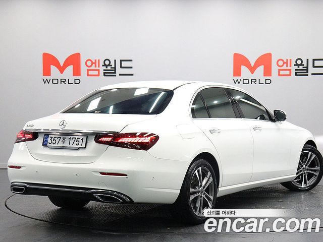 Mercedes-Benz E-Class W213 E250 Avantgarde - фото 1