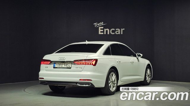 Audi A6 C8 45 TFSI - фото 1