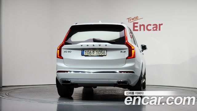 Volvo XC90 2-го поколения B6 Inscription - фото 3